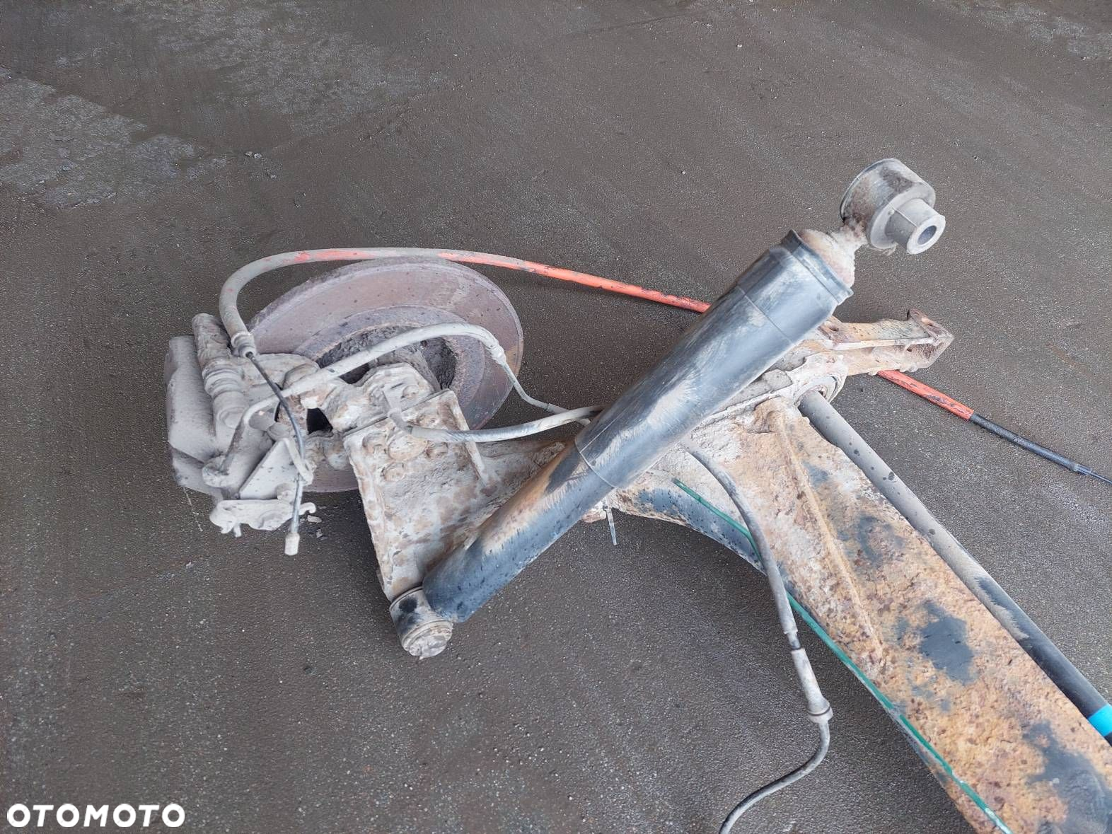 BELKA OŚ ZAWIESZENIA TYŁ TARCZE Z ABS RENAULT SCENIC I LIFT - 5
