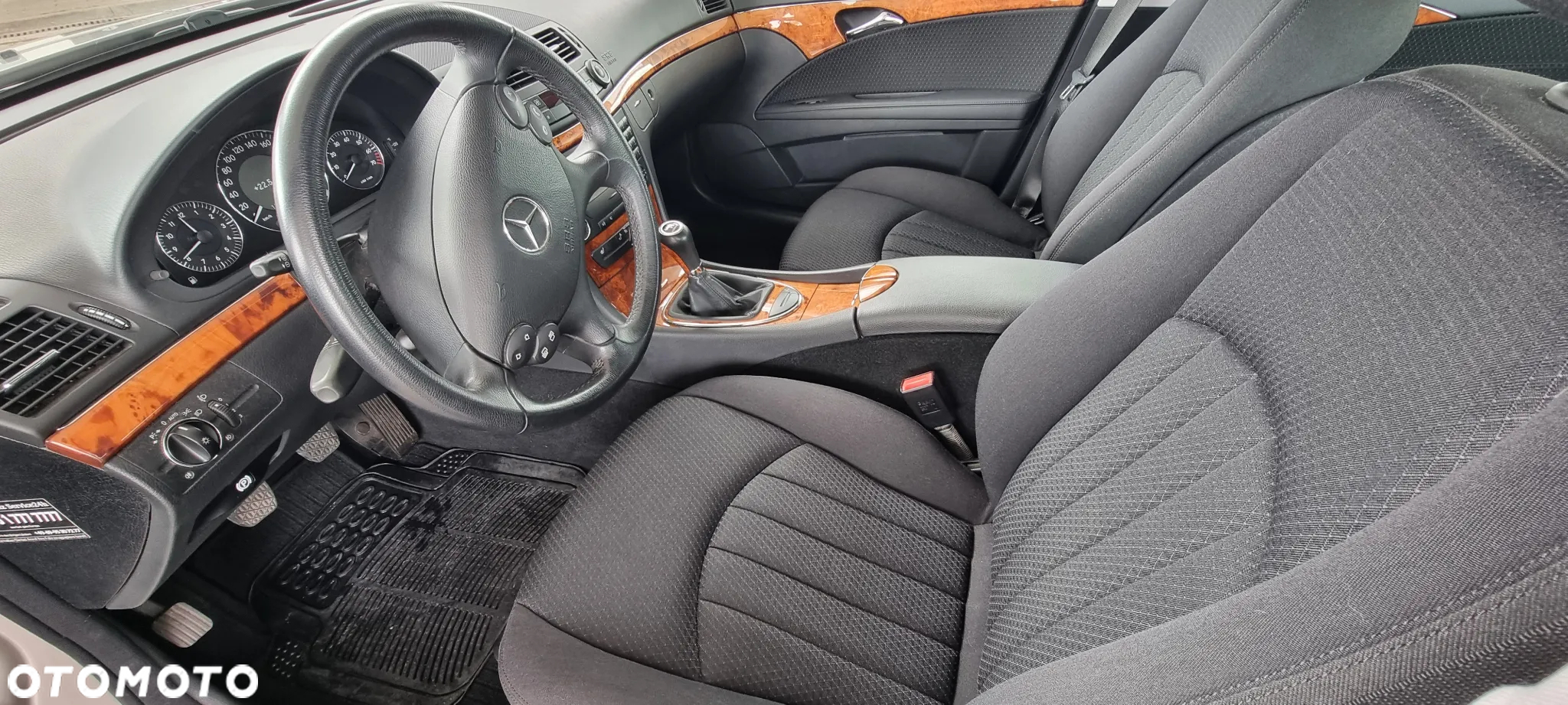 Mercedes-Benz Klasa E 200 Kompressor Elegance - 26
