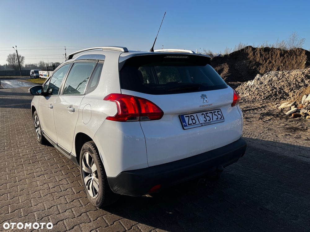 Peugeot 2008 Blue-HDi FAP 100 STOP & START Style - 4