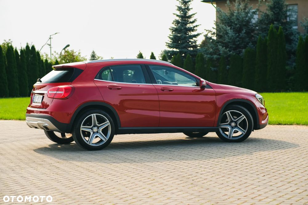 Mercedes-Benz GLA 200 7G-DCT Urban - 6