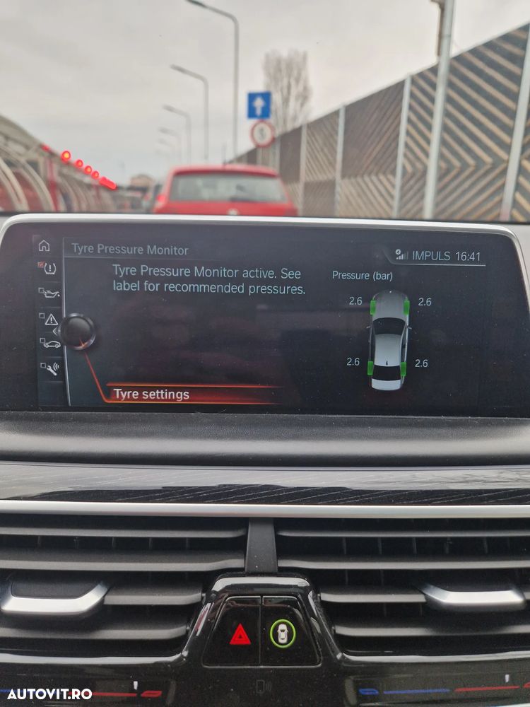 BMW Seria 7 740e iPerformance - 18