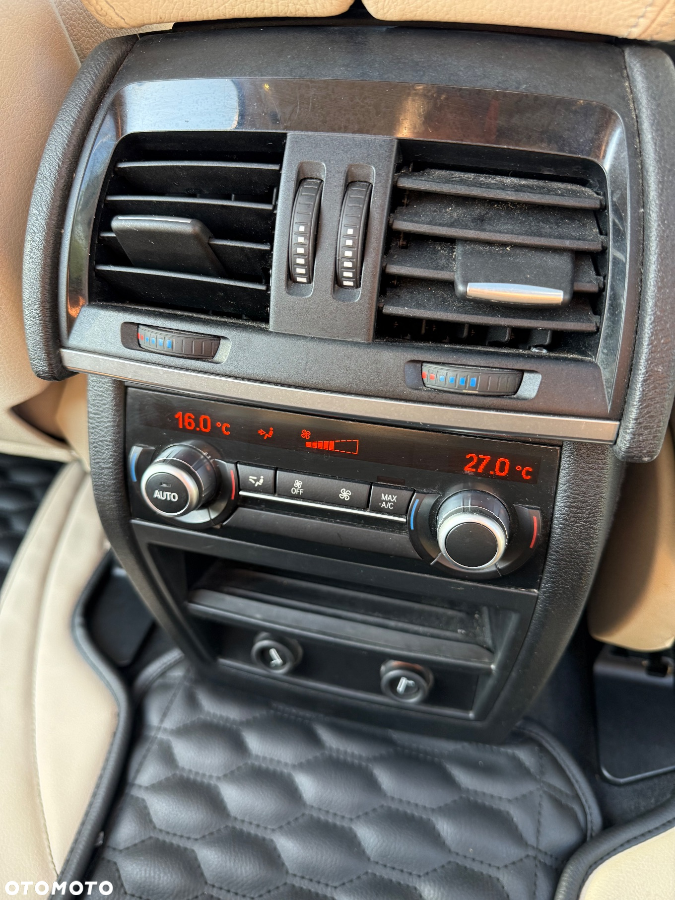 BMW X5 xDrive35i Sport-Aut - 31