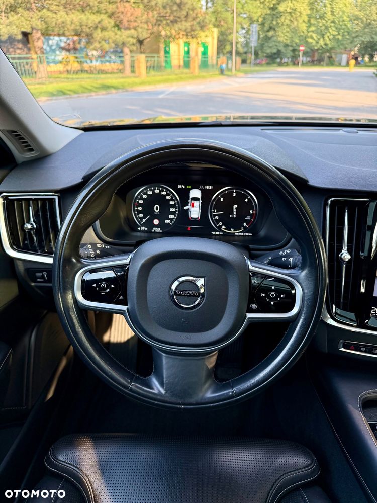 Volvo V90 Cross Country D5 AWD - 9