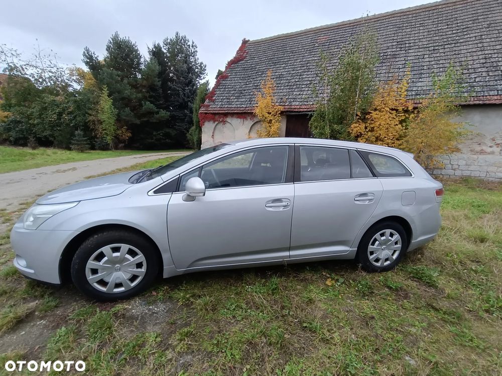 Toyota Avensis 1.6 Active - 7