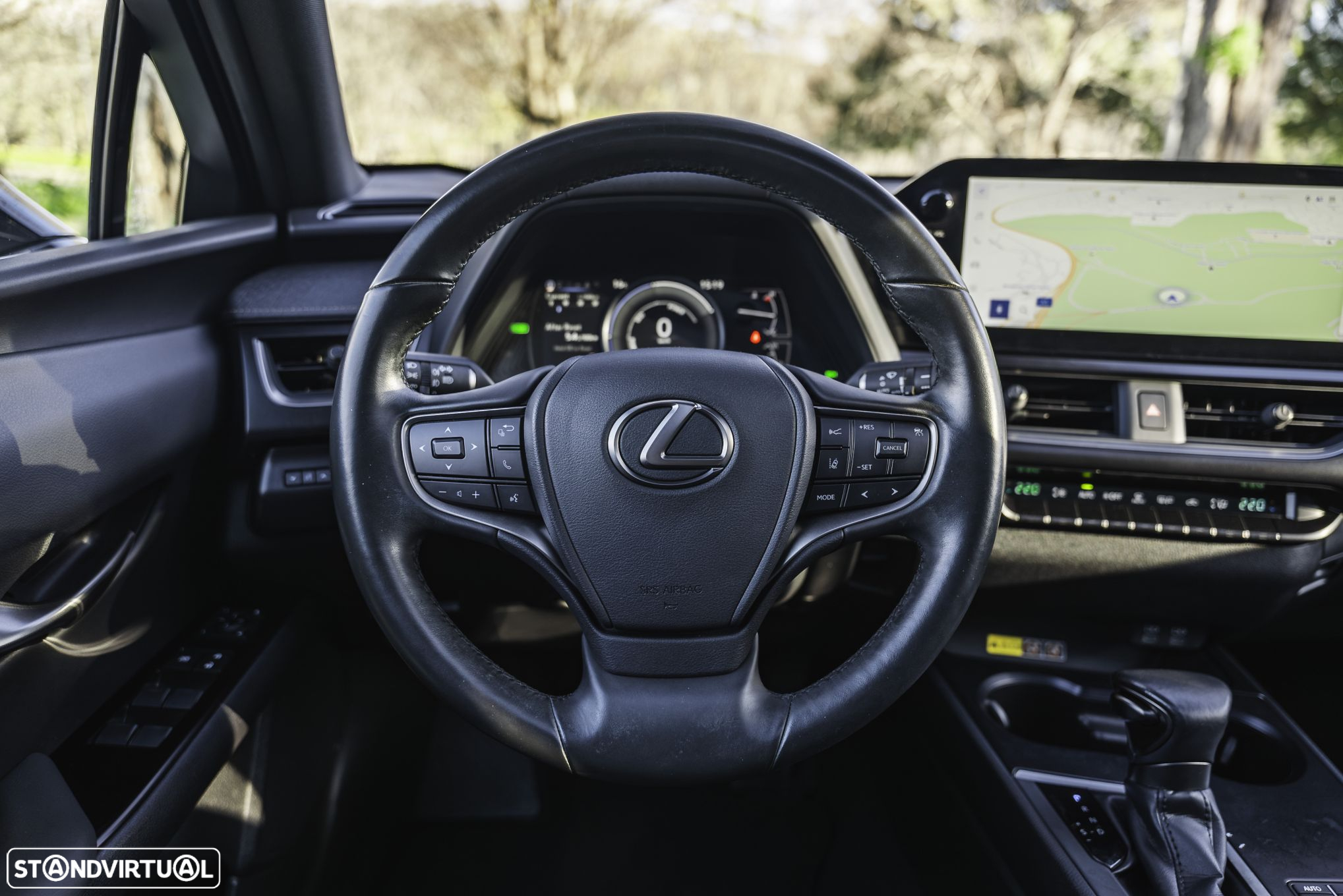Lexus UX 250h Sport (Ecrã 12.3) - 9