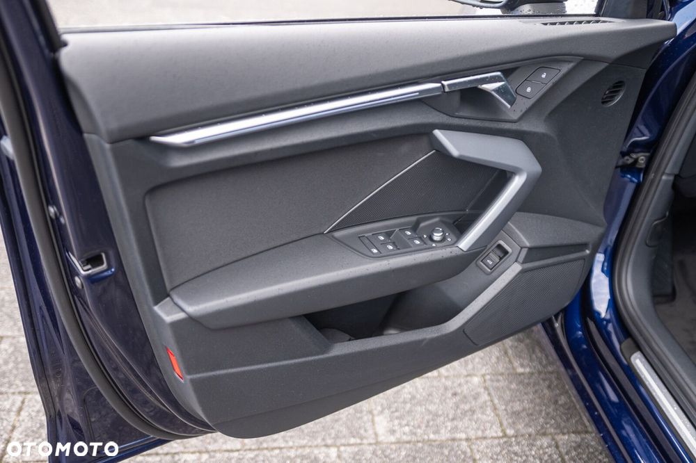 Audi A3 Sportback - 16