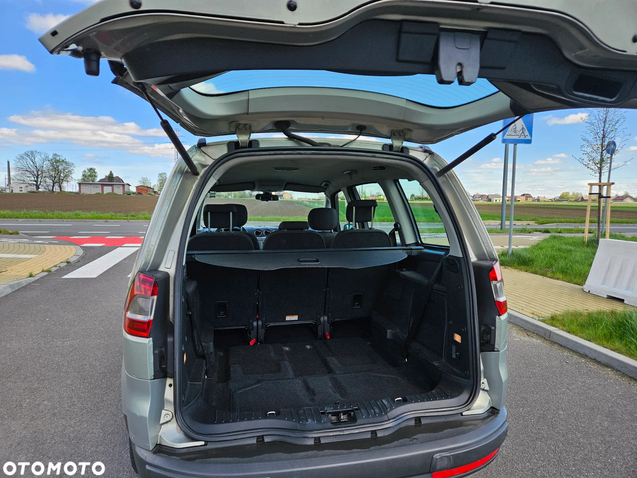 Ford Galaxy 2.0 TDCi Trend - 11