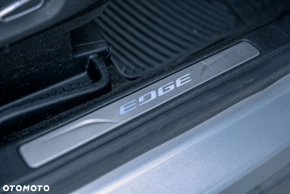 Ford Edge - 28