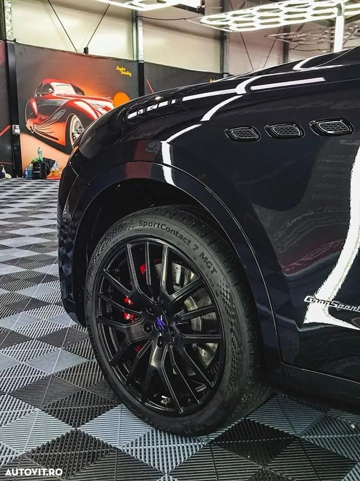 Maserati Levante - 3
