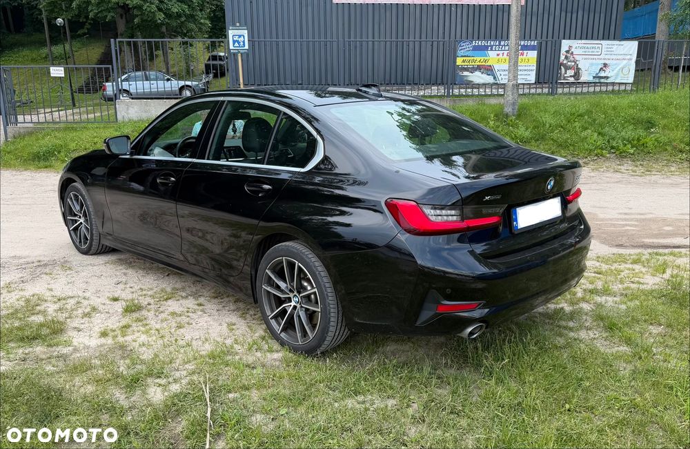 BMW Seria 3 330i xDrive M Sport - 8