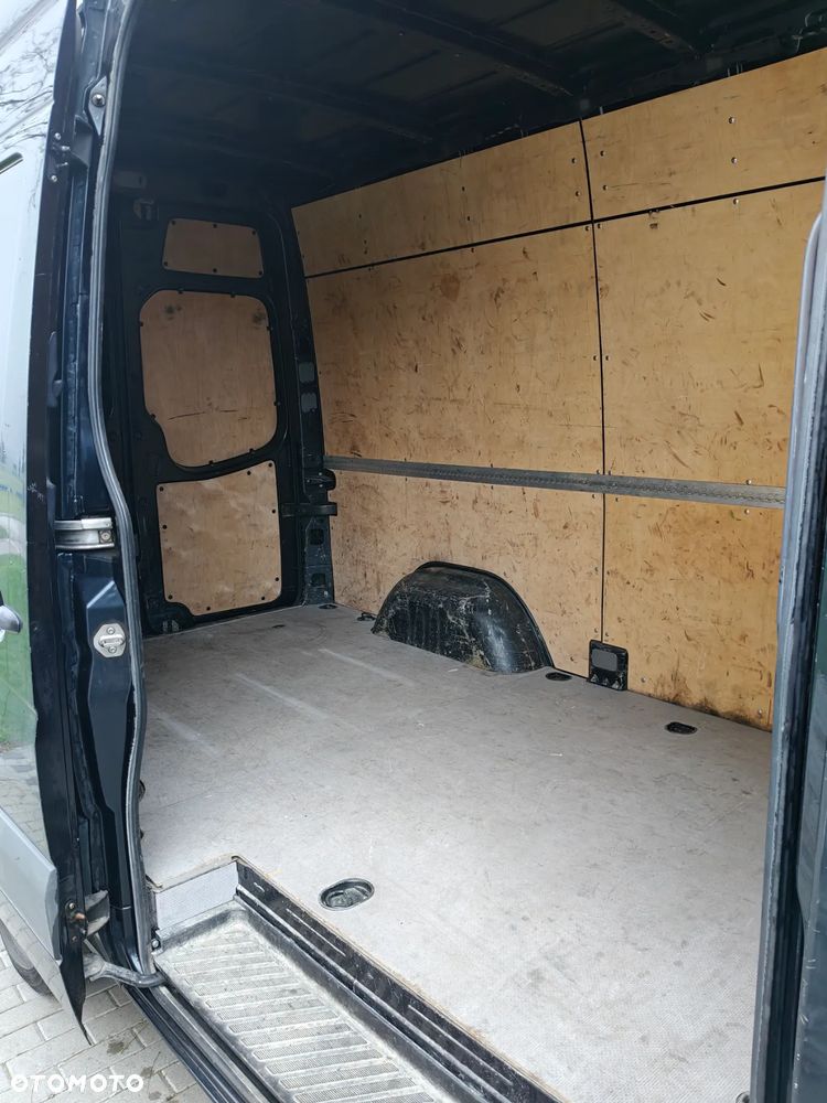 Volkswagen Crafter - 9