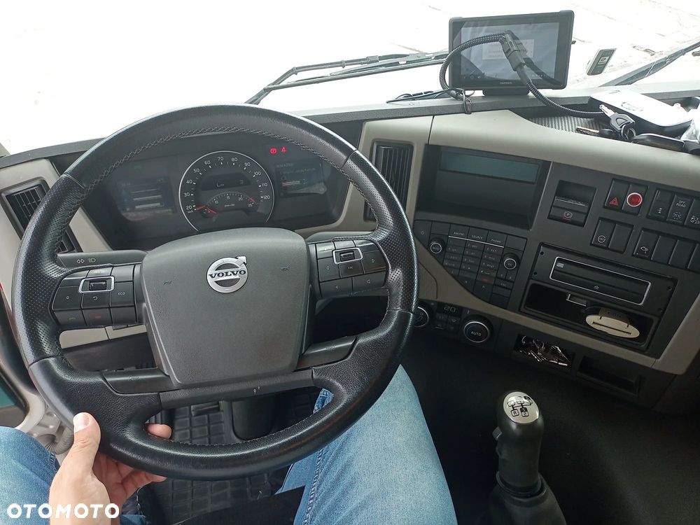 Volvo FM z zabudową ROLFO (Autotransporter) - 22
