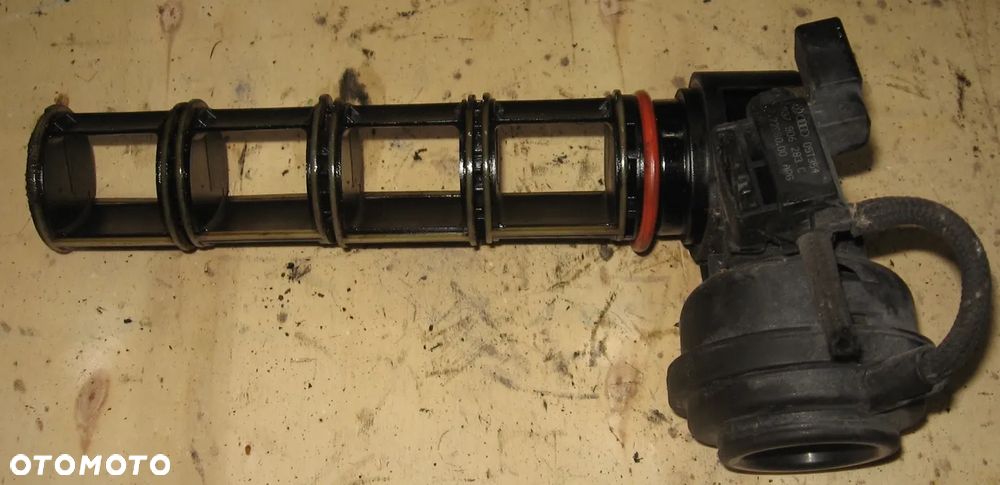 kolektor ssący gruszka zawór AUDI A4 B6 2.0 ALT - 2