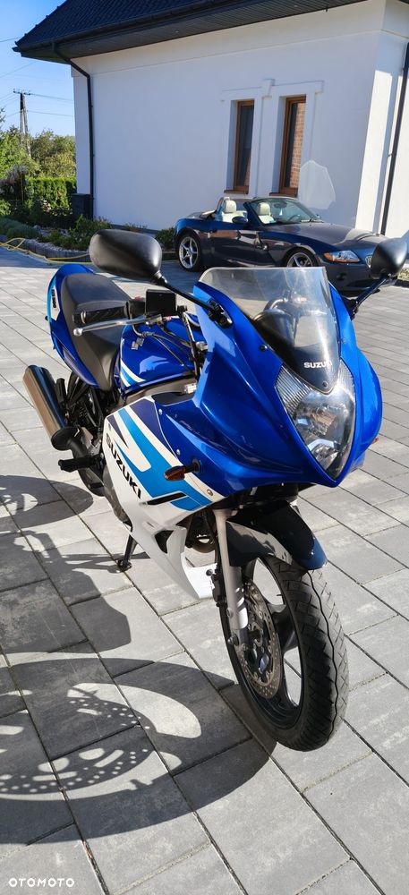 Suzuki GS - 4