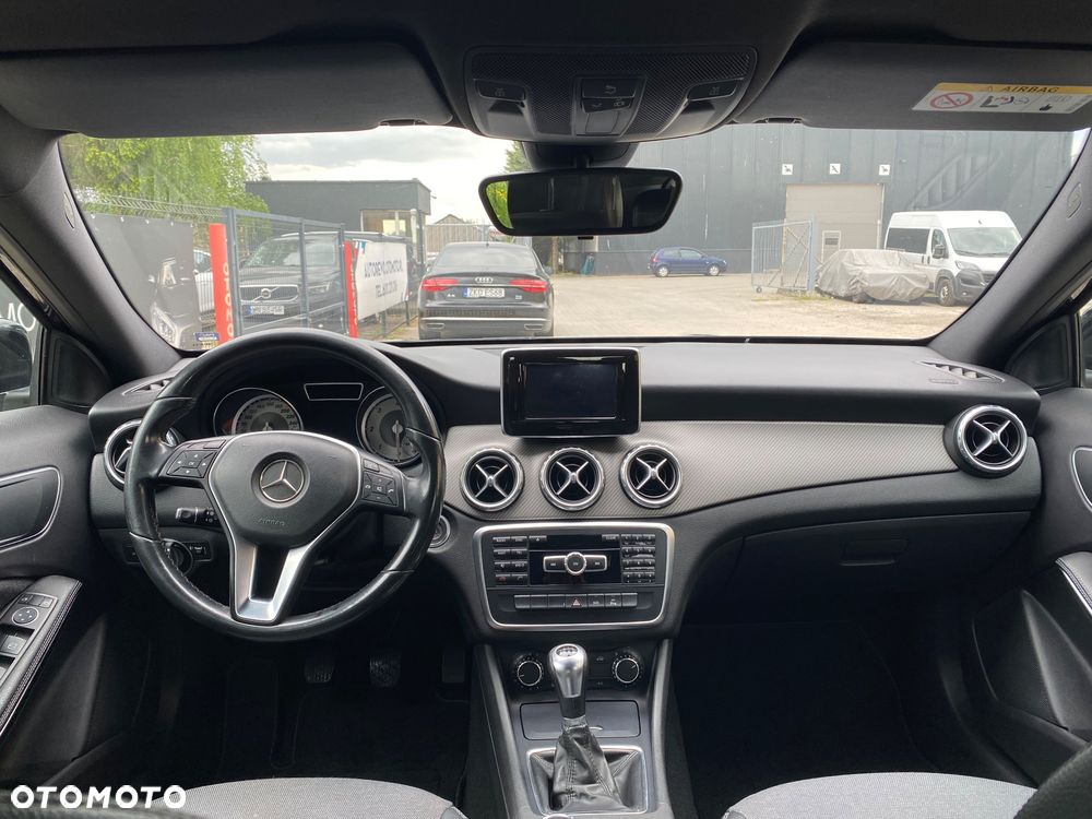Mercedes-Benz GLA 180 (CDI) d Urban - 13