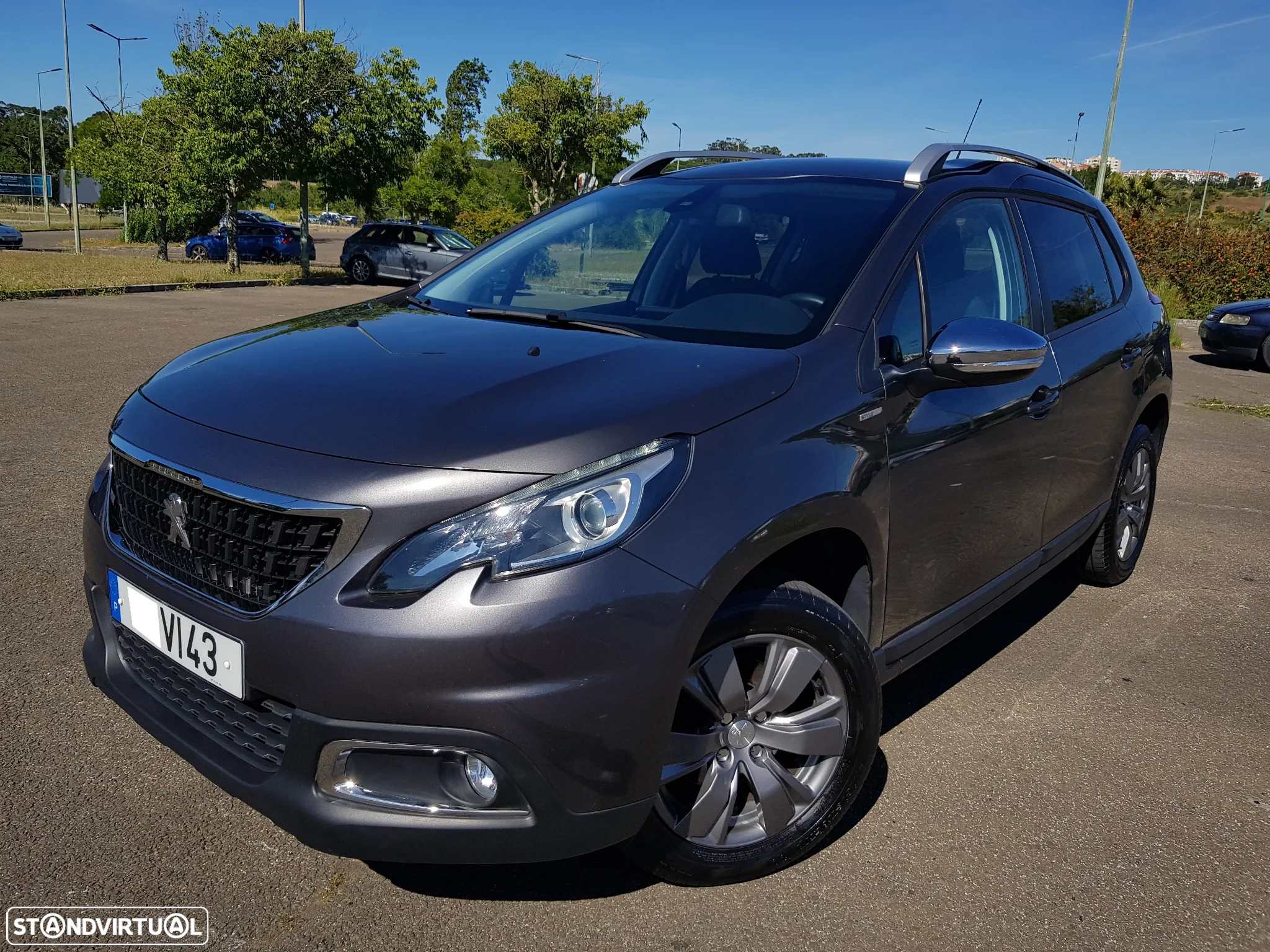 Peugeot 2008 1.5 BlueHDi Style - 54