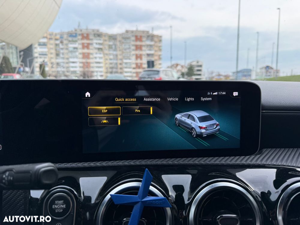 Mercedes-Benz A 200 Sedan 7G-DCT Edition 2020 - 9