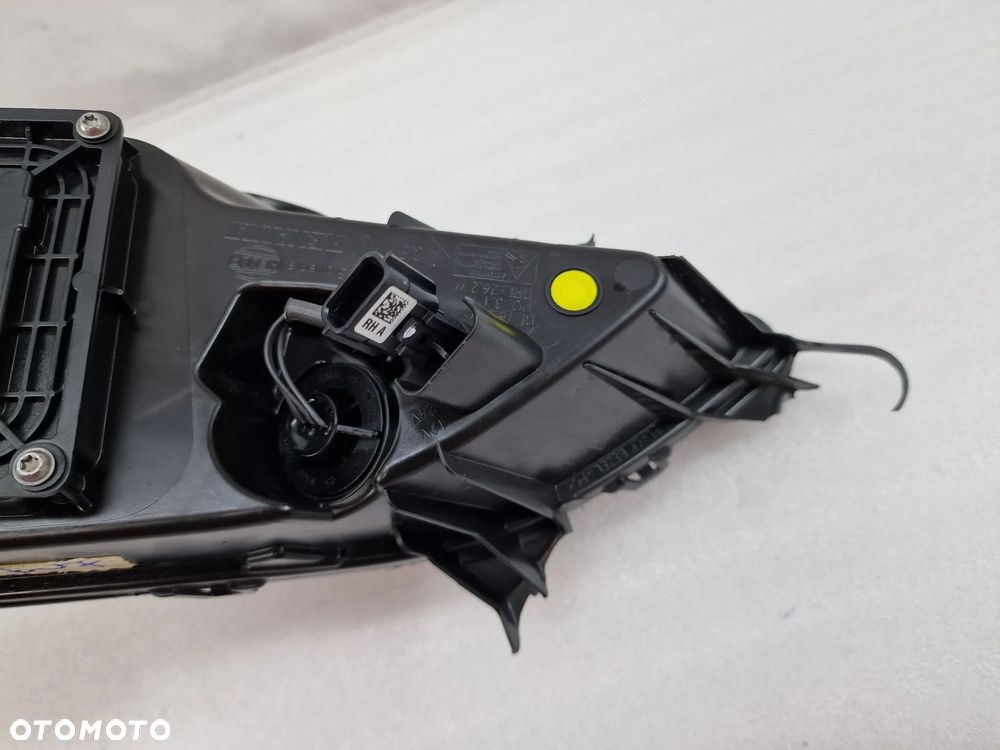 RENAULT MEGANE IV E-TECH ETECH PRAWA LAMPA LED / DRL PRZEDNIA PRZÓD , NR 266009083R , SPRAWNA , POSIADA PRZETWORNICE , NR AUKCJI H209 - 17