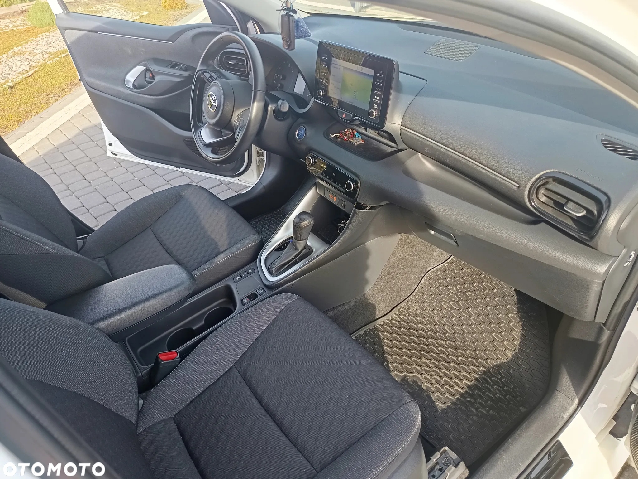 Toyota Yaris Hybrid 1.5 Comfort - 11