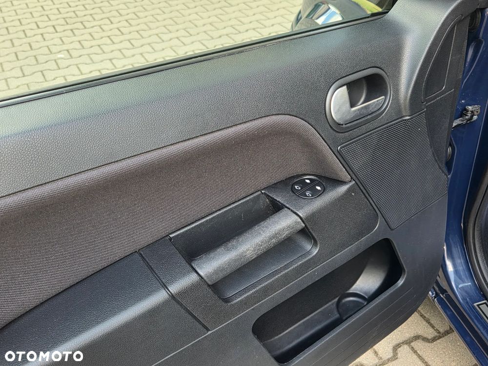 Ford Fusion 1.4 Style - 22
