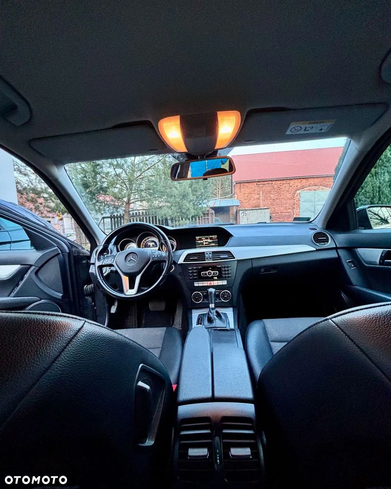 Mercedes-Benz Klasa C 200 d 7G-TRONIC - 26