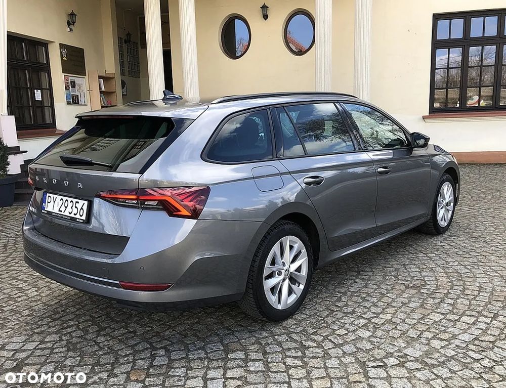 Skoda Octavia 2.0 TDI Ambition DSG - 5