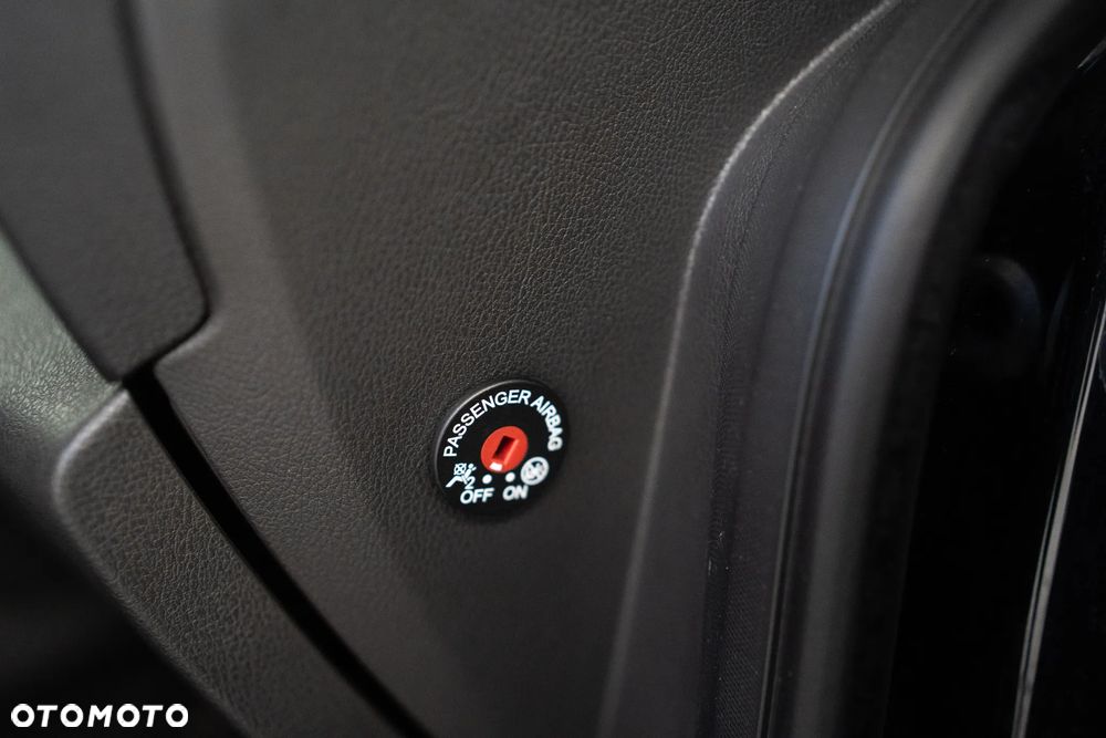 Ford Tourneo Connect - 14