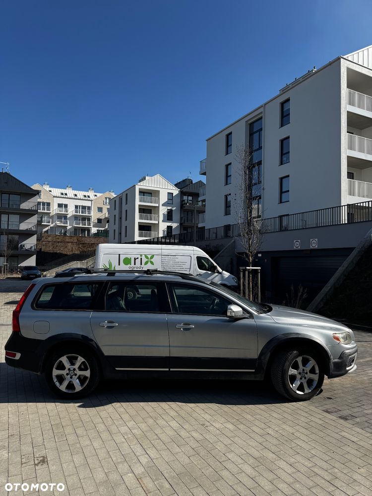 Volvo XC 70 D5 AWD Kinetic - 6