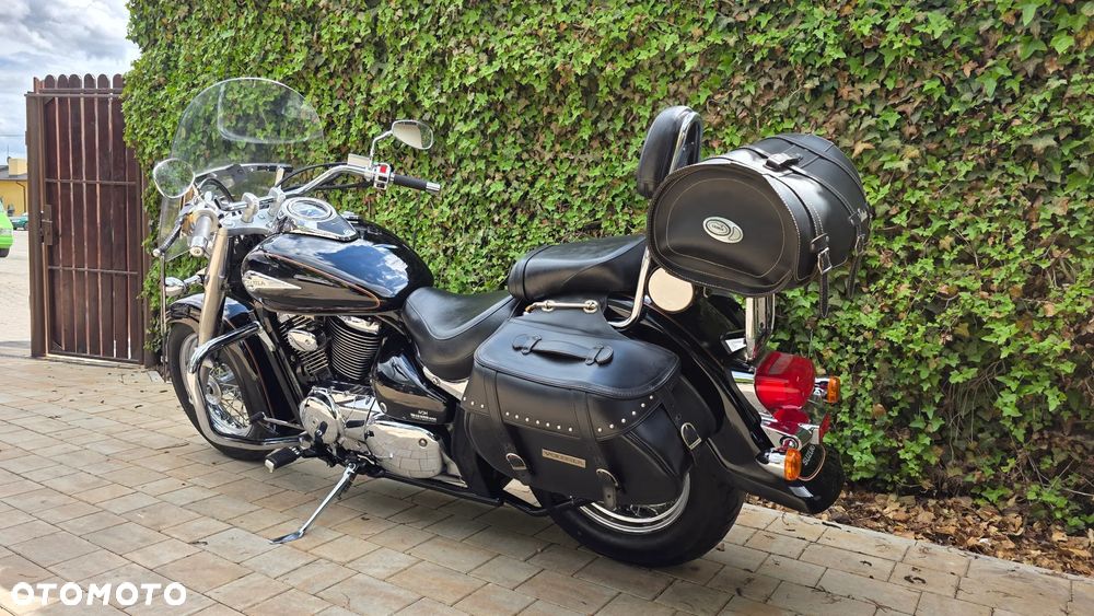 Suzuki Intruder - 7