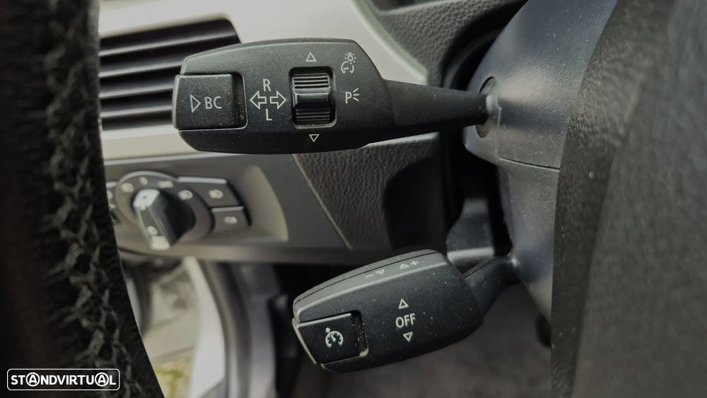 BMW 320 d Navigation - 22