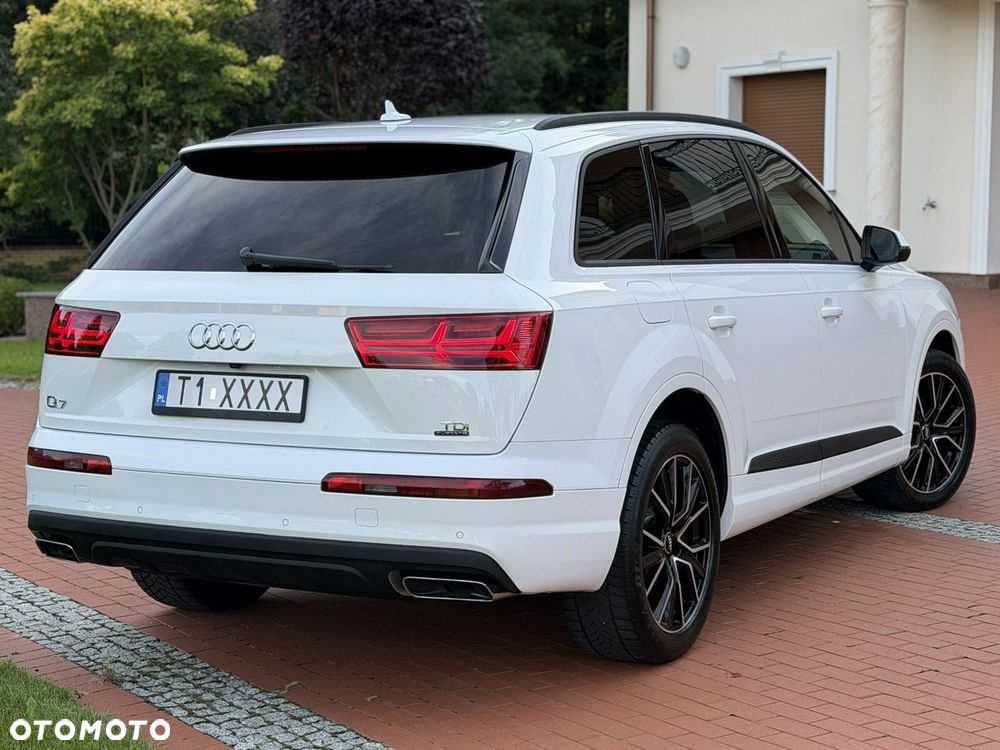 Audi Q7 - 16