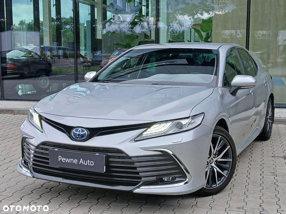Toyota Camry - 10