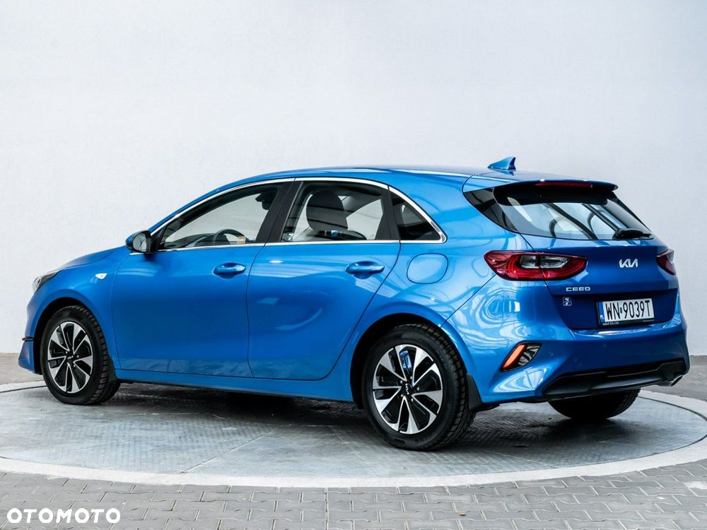 Kia Ceed 1.5 T-GDI M - 3