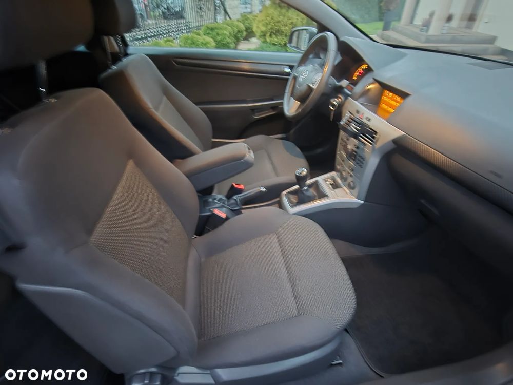 Opel Astra 1.6 Selection 110 Jahre - 27