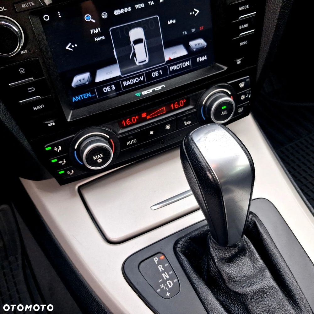 BMW Seria 3 318d DPF Edition Lifestyle - 31