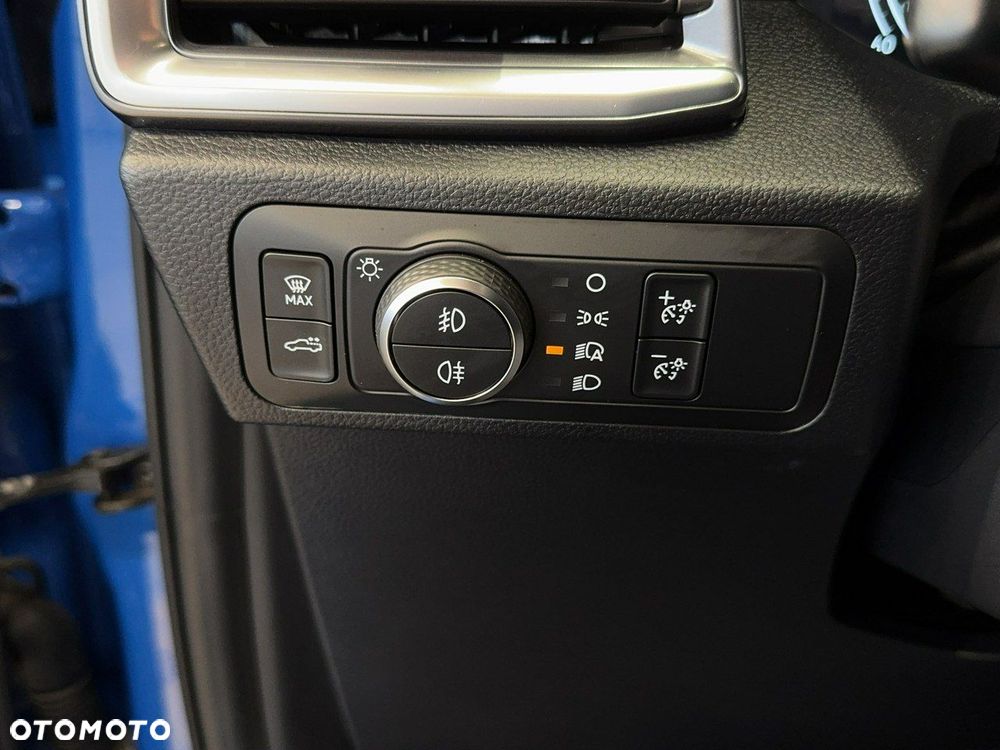 Volkswagen Amarok - 31