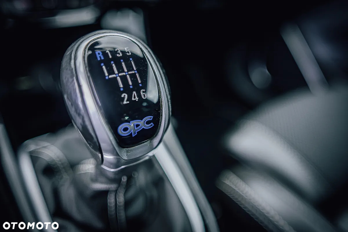 Opel Astra OPC Start/Stop - 19