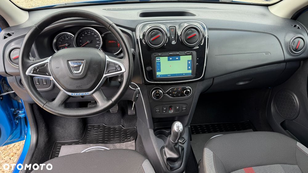 Dacia Sandero 0.9 TCe SL Celebration S&S - 16
