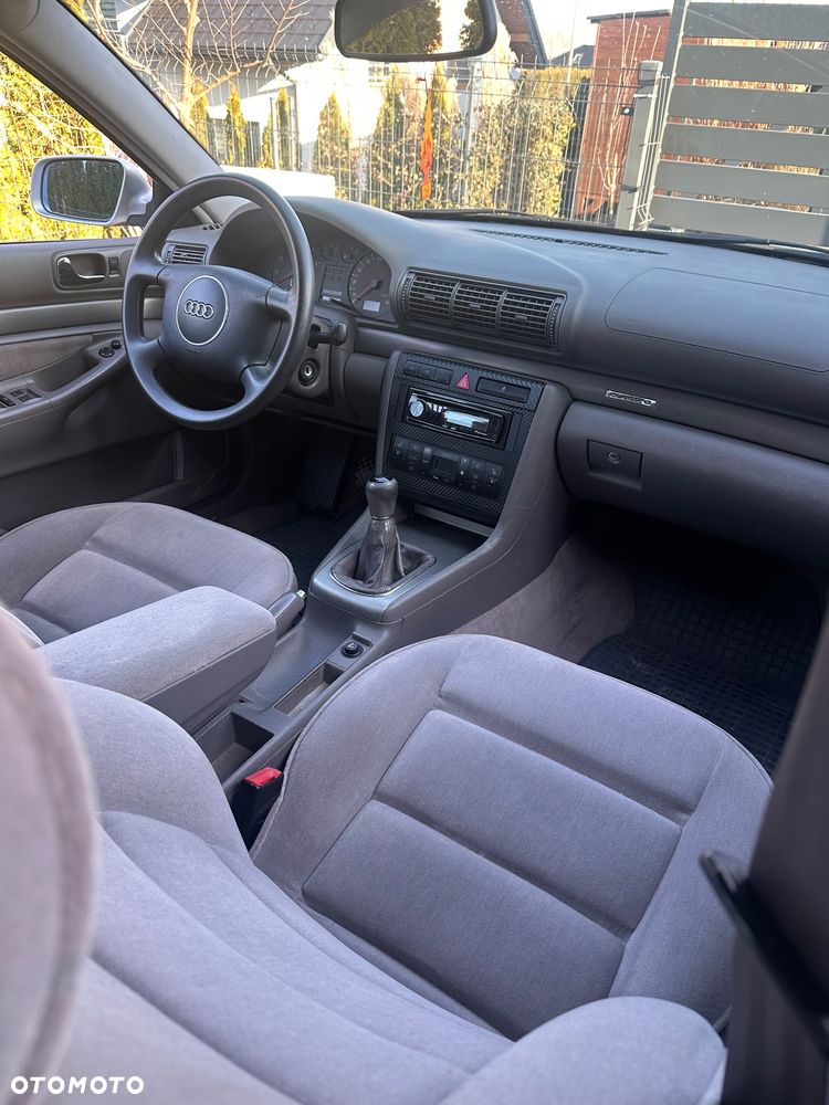 Audi A4 Limousine 1.8 Quattro - 4