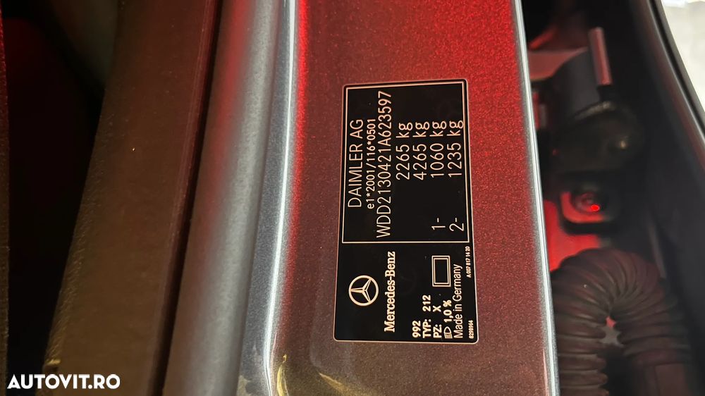 Mercedes-Benz E - 15