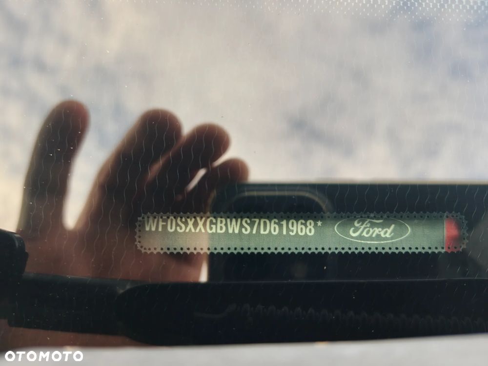 Ford S-Max - 24