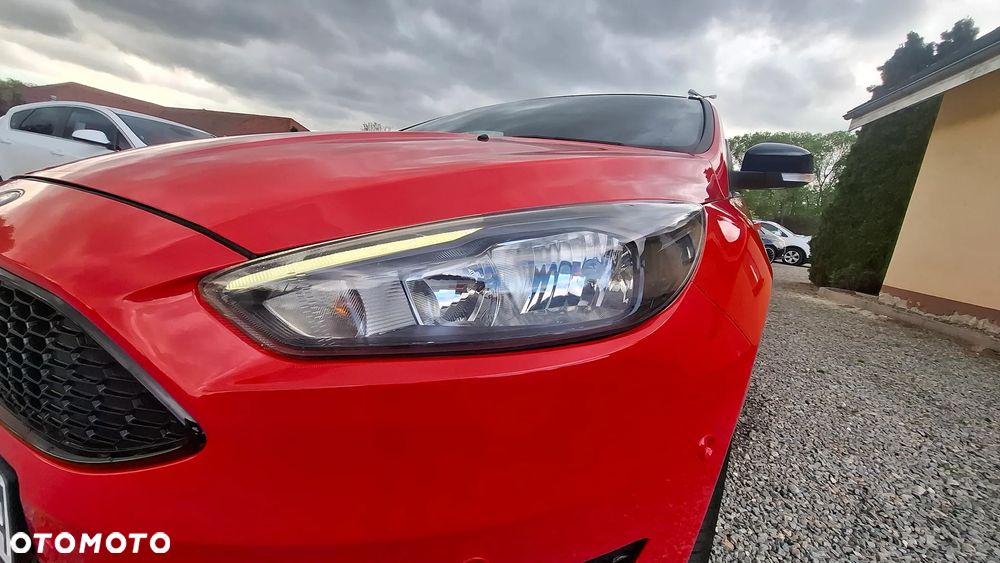 Ford Focus 1.5 EcoBoost STart-Stopp-System ST-LINE - 39