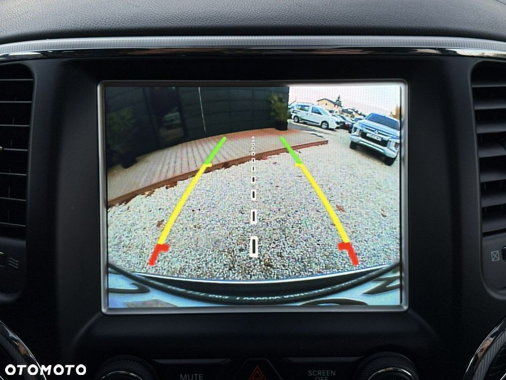 Jeep Grand Cherokee 3.0 CRD Summit - 31