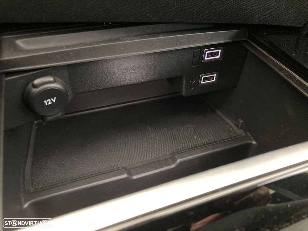 Opel Astra 1.2 T Elegance - 37