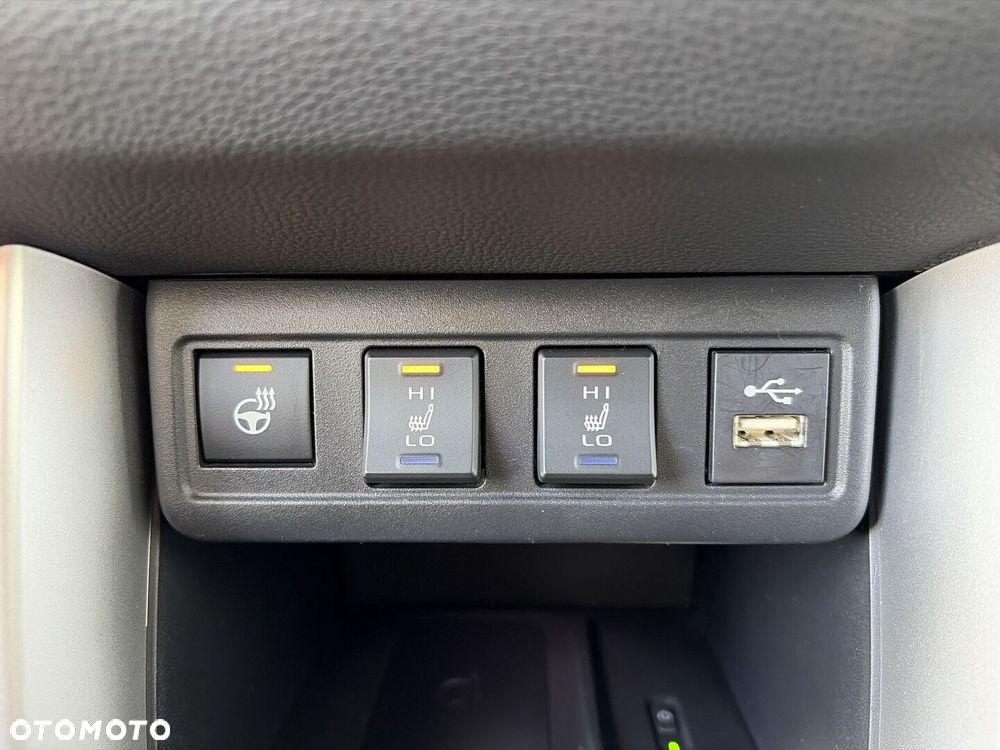 Toyota Corolla Cross 2.0 Hybrid Style - 17