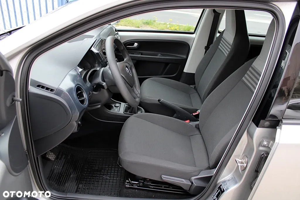 Volkswagen up! (BlueMotion Technology) sound - 13
