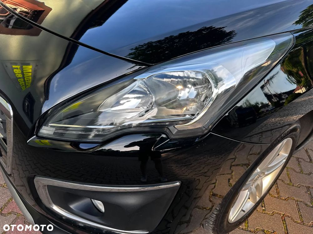 Peugeot 3008 2.0 HDi HYbrid4 - 11