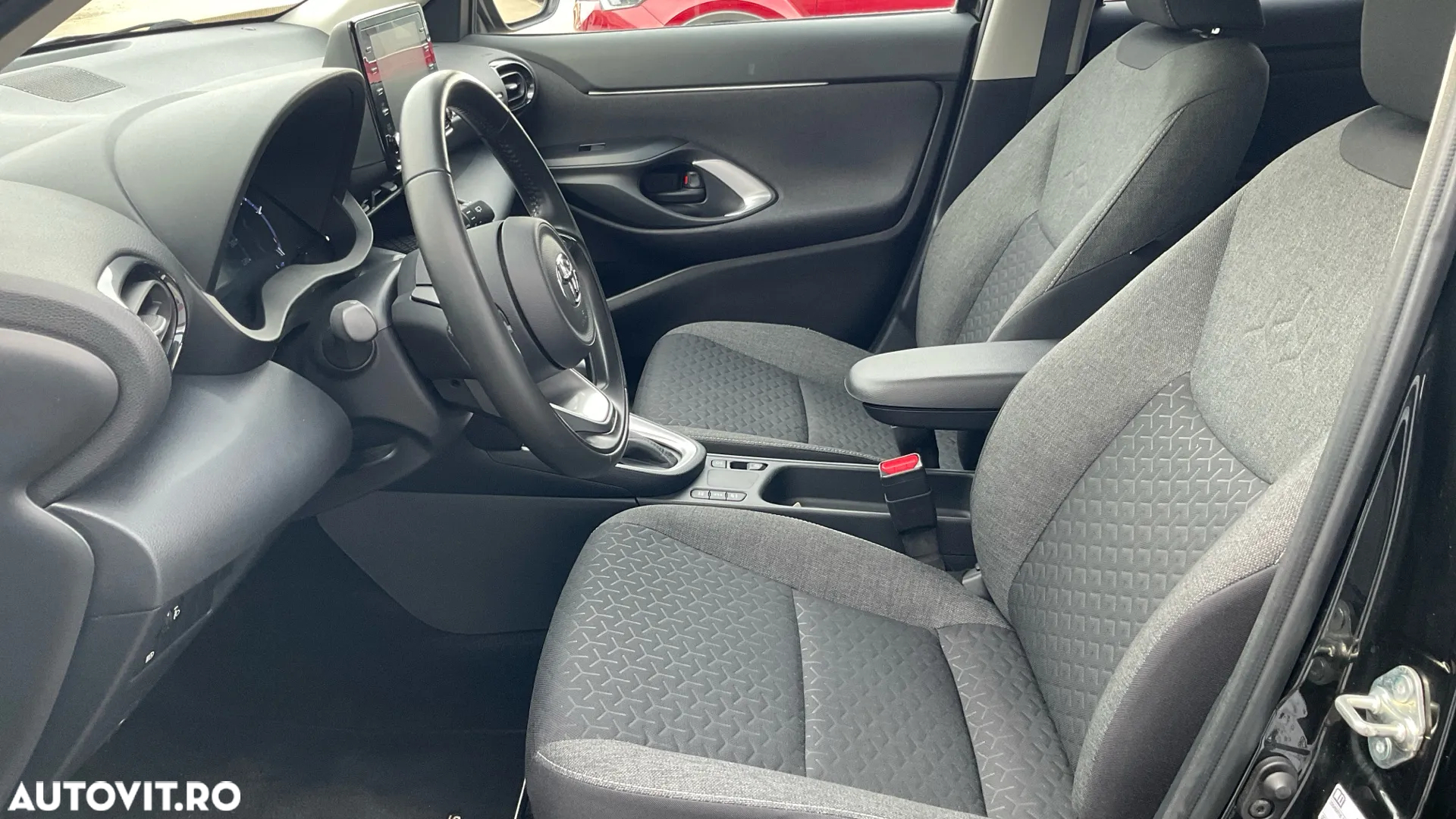 Toyota Yaris Cross 1.5 VVT-i HSD 4x2 Active - 19