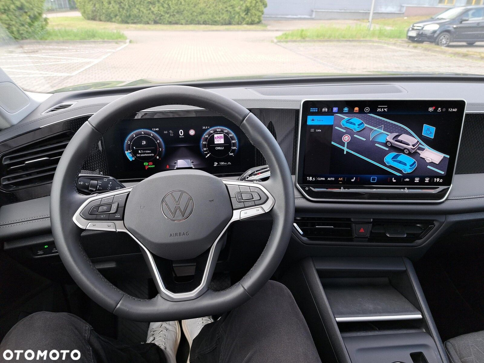 Volkswagen Tiguan - 11