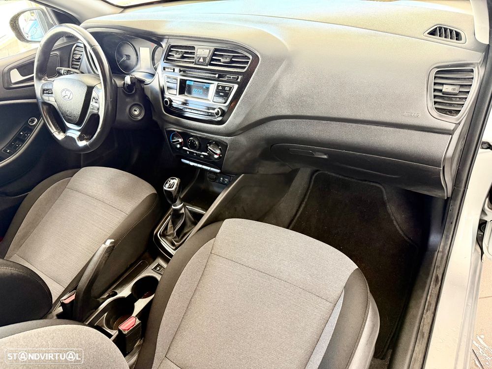 Hyundai i20 1.1 CRDi Style - 7